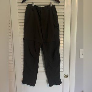 Columbia GRT outdoor pant/shorts. Great condition, no stains, size small.